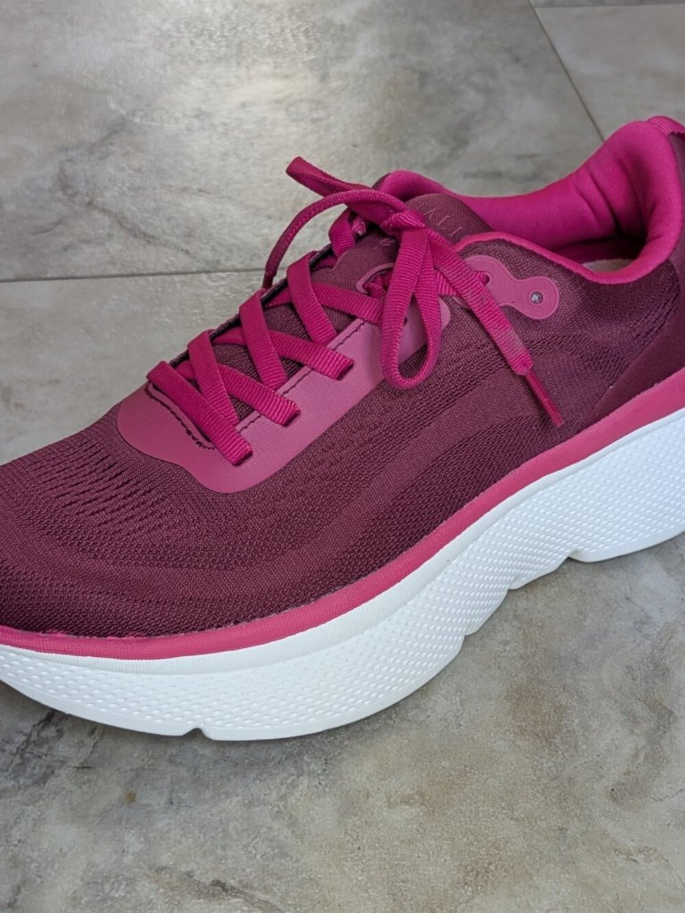 NEW Revitalign Gaia Orthotic Walking Sneakers (women's 8.5) - Picture 2 of 11